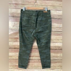 Sanctuary x Anthropologie Women’s Green Camoflauge High Rise Skinny Pants 12/31